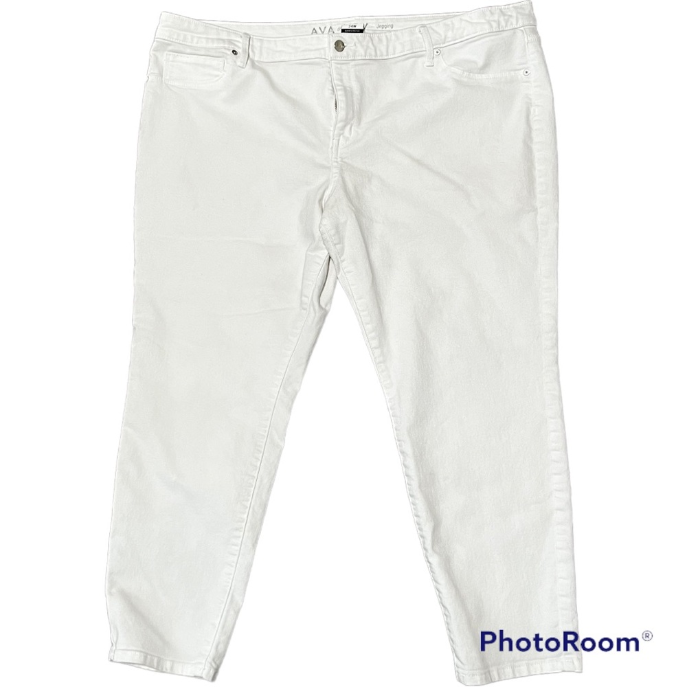 Women’s Plus Size White Jeggings Ava&Viv! Size 24